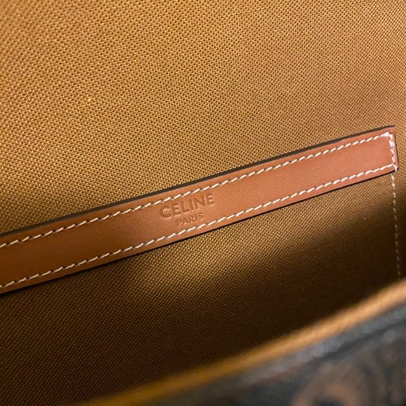 ❌SOLD❌CELINE Triomphe Canvas Medium Folco Bag Tan - Picture 6 of 9